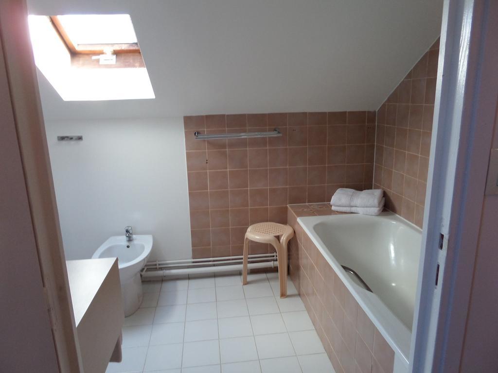 Hotel Le Bastide Nasbinals Room photo