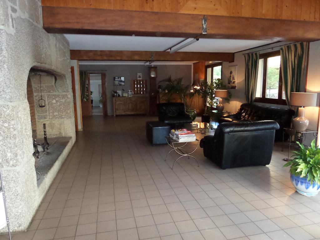 Hotel Le Bastide Nasbinals Exterior photo